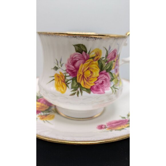 ROYAL DOVER Bone China Footed Teacup Saucer Gold Trim Cottage Rose Elegant - Picture 5 of 16